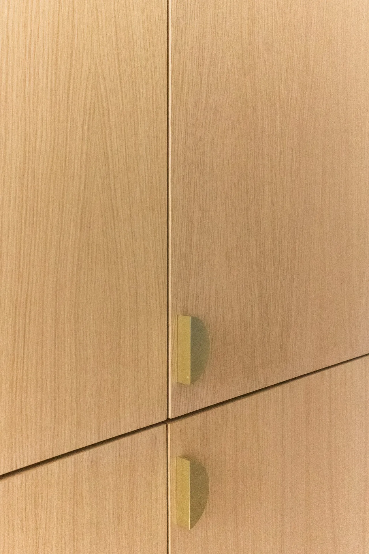 Pintura de teto com rolo profissional